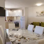 Bell Tower Iii Apartment Bansko